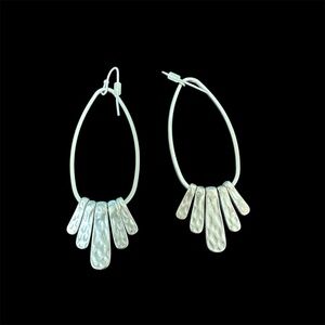 Dangle Drop Hammered Silver Earrings loop boho indie hippie classic